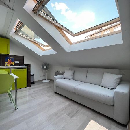 Studio Sous Les Toits Annecy Centre-Ville Esterno foto