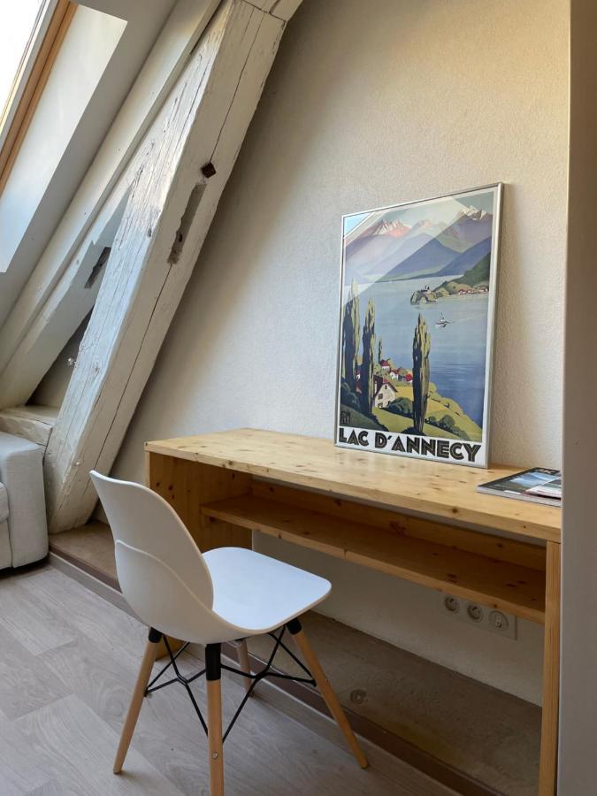 Studio Sous Les Toits Annecy Centre-Ville Esterno foto