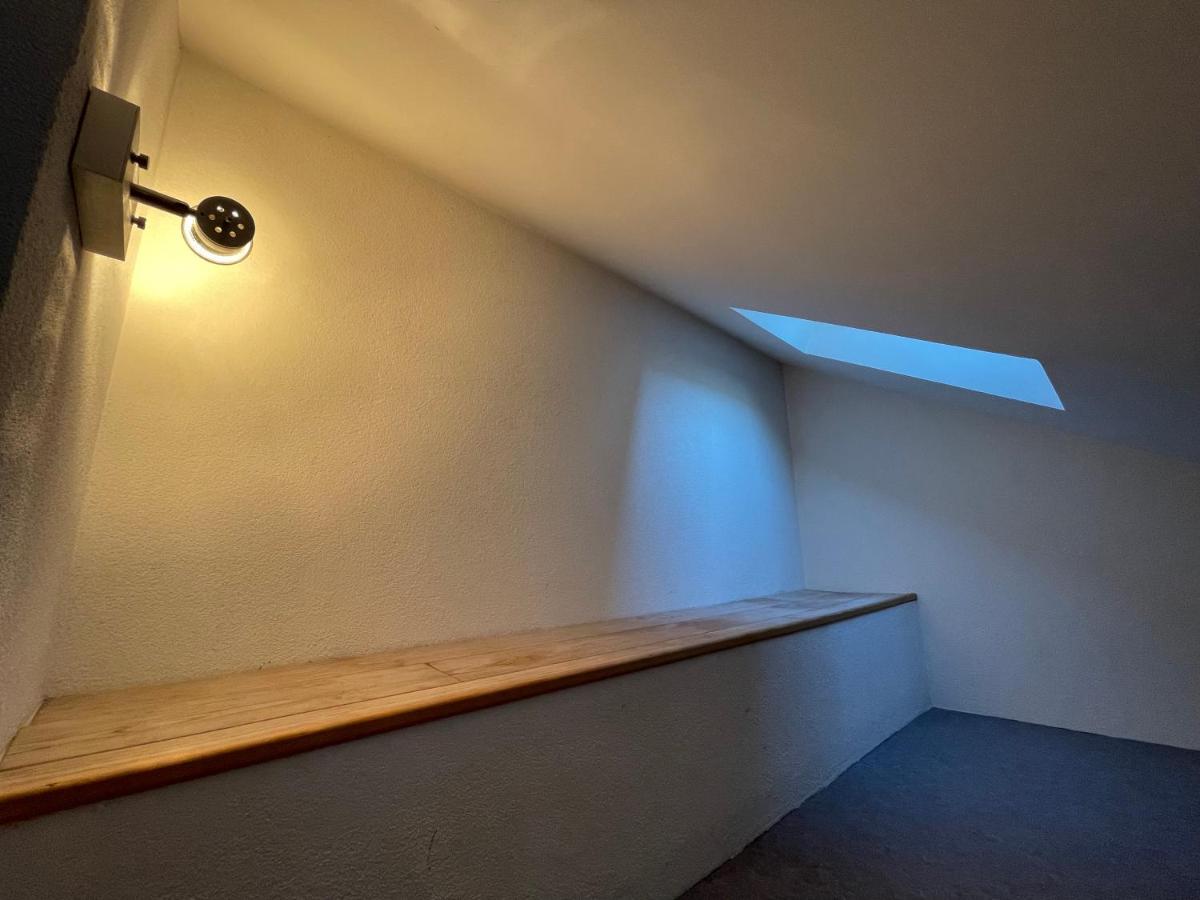 Studio Sous Les Toits Annecy Centre-Ville Esterno foto