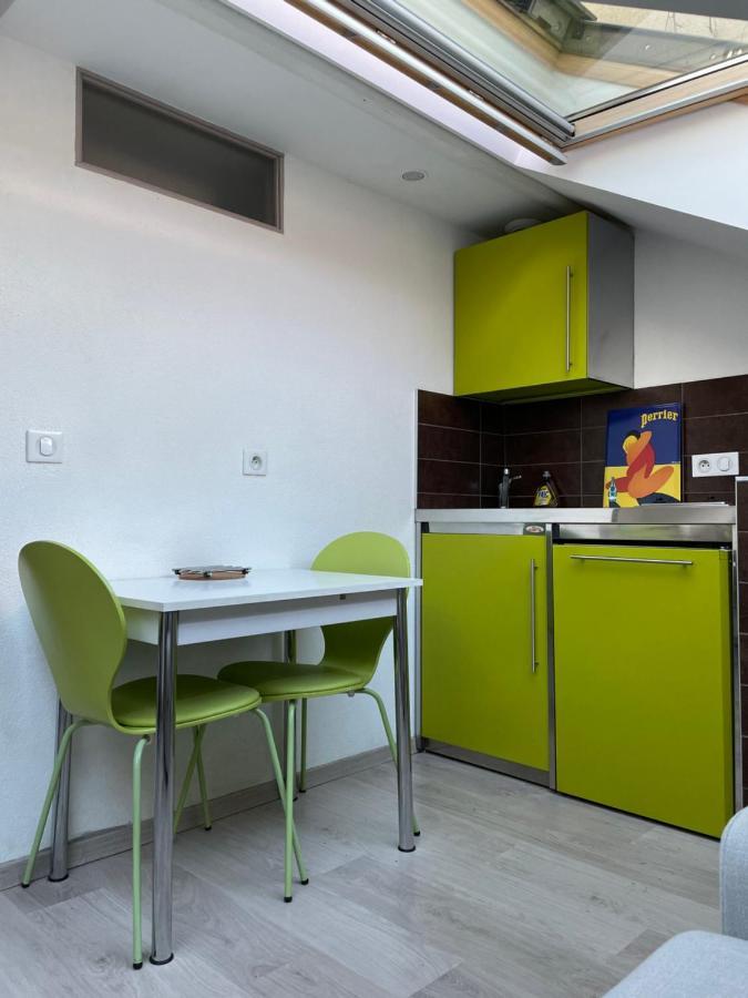 Studio Sous Les Toits Annecy Centre-Ville Esterno foto